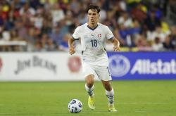 爱游戏下载-包含米兰引援风云：5名添新锋选热点球员备受瞩目的词条