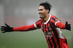 爱游戏官网-包含绿巨人AC米兰连平双连败，卫冕冠军身败名裂的词条