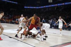 爱游戏官网入口-拜仁慕尼黑力克莱比锡，稳坐德甲榜首位置，拜仁慕尼黑 莱比锡