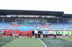 爱游戏电竞-球员们备战！足球联赛即将开赛