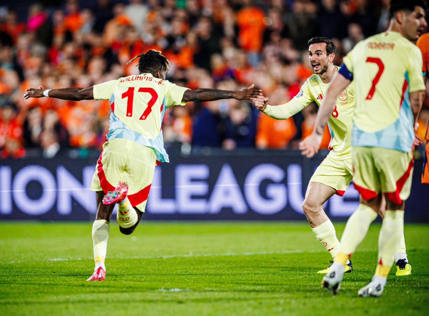 欧国联比赛即将迎来一场英雄救美的对决