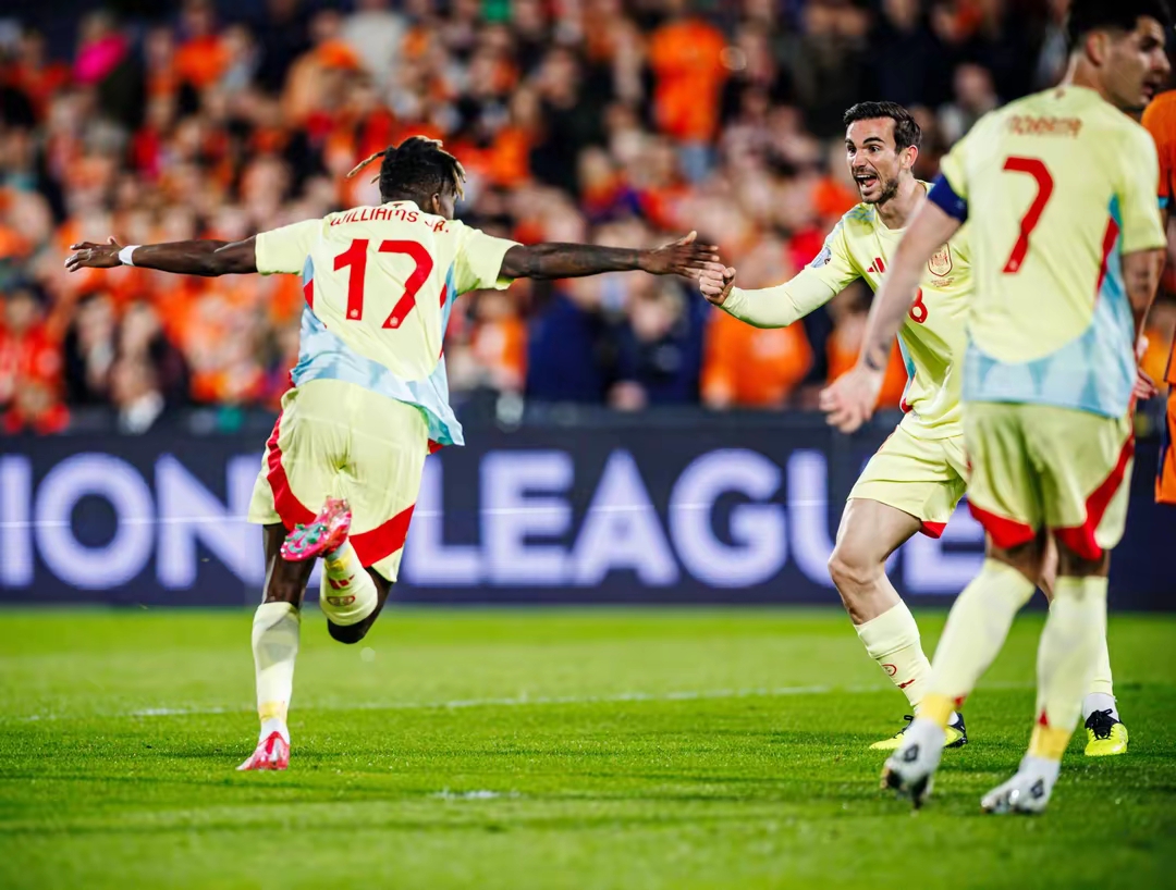 荷兰队战胜法国，惊险取得晋级