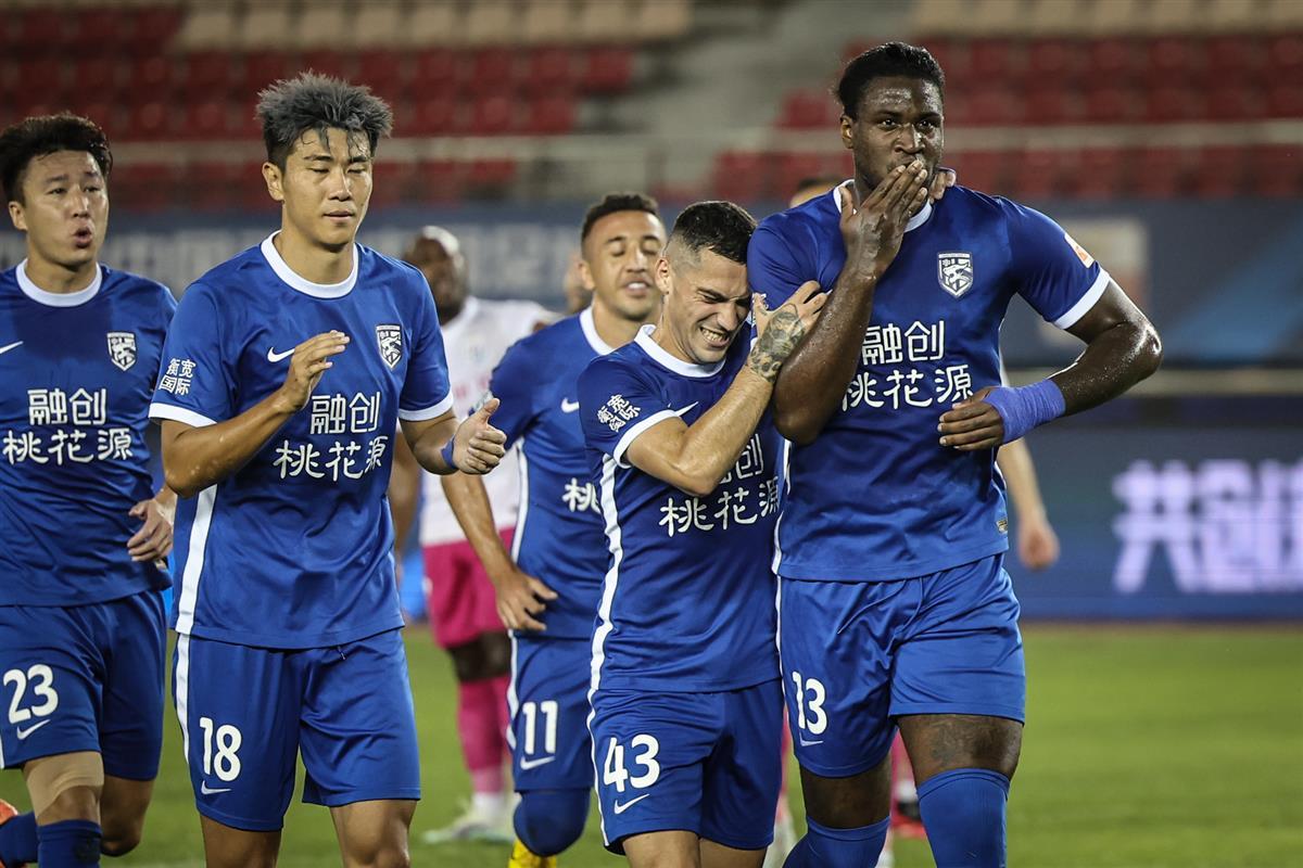 关于中超新赛季球队引进新外援，淘金足坛热点的信息