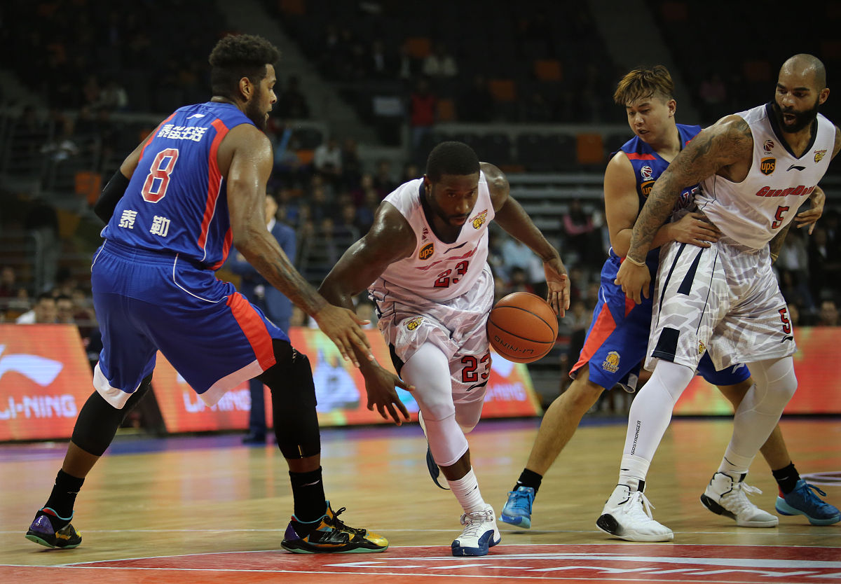 热火挑战雄鹿，谁能胜出晋级东部决赛？的简单介绍